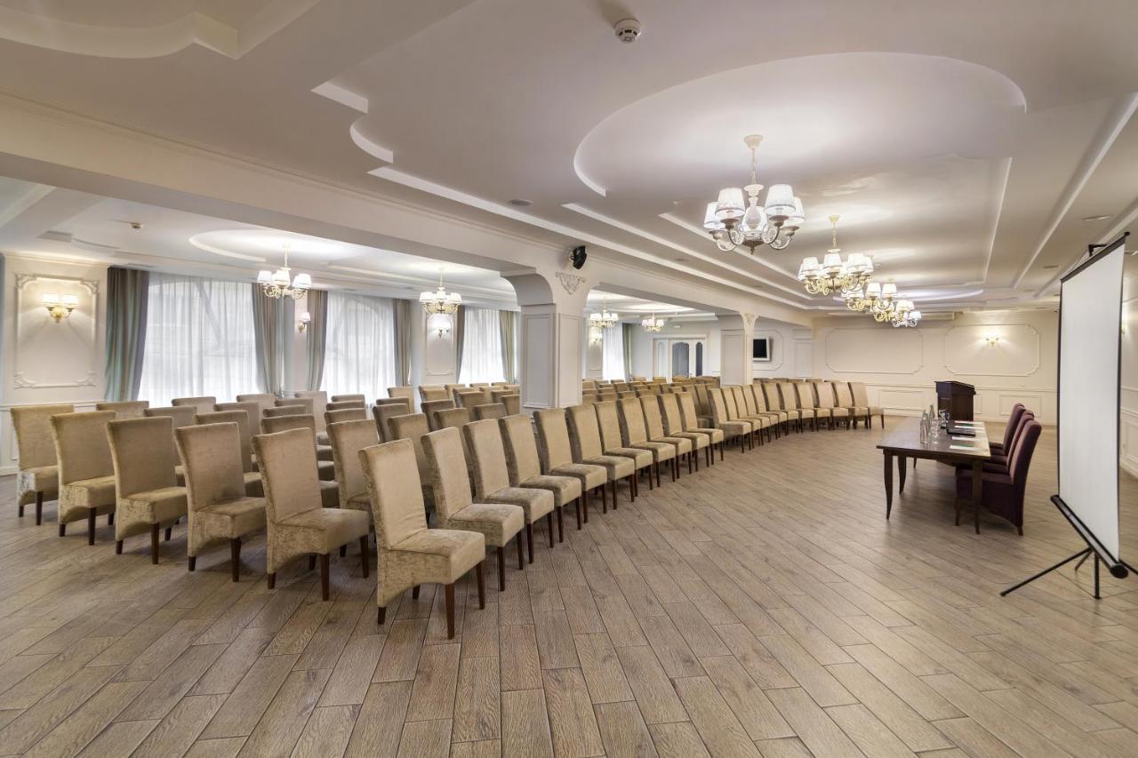 Avalon Palace テルノーピリ エクステリア 写真